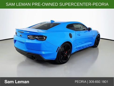 Used 2023 Chevrolet Camaro LT w/ Design Package 1 RWD image 7