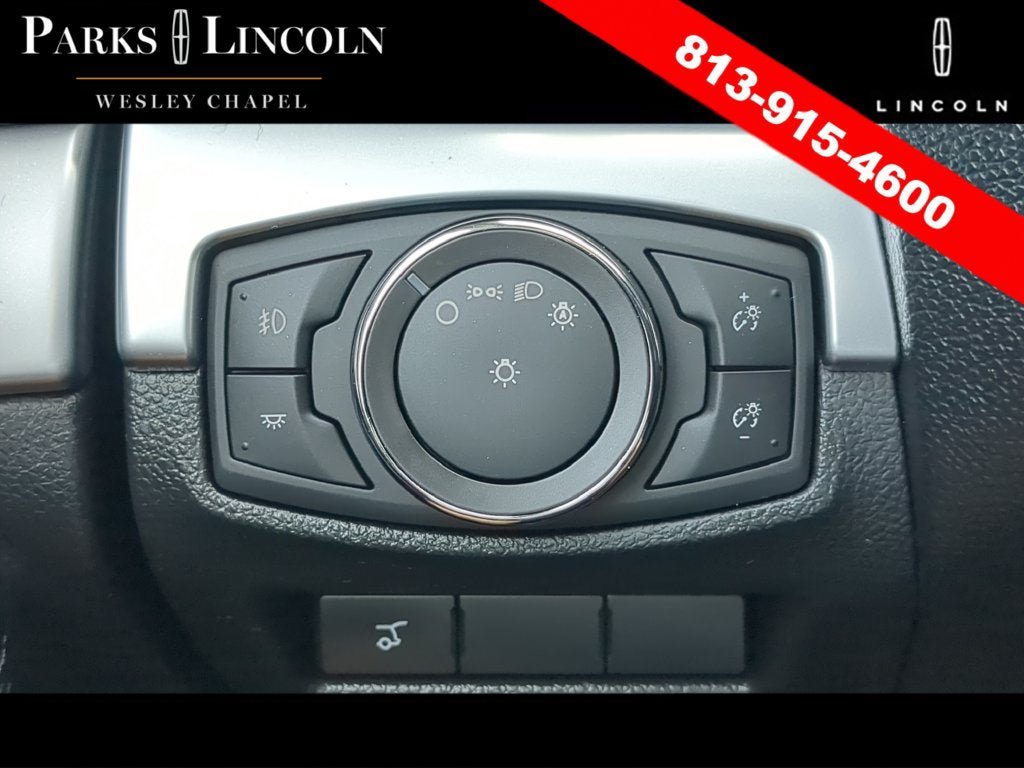 Used 2018 Ford Explorer Limited w/ Ford Safe & Smart Package FWD image 26