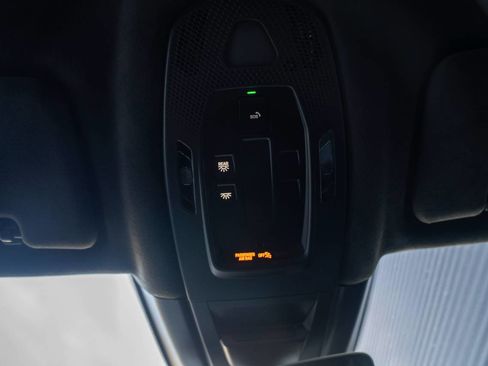 Used 2025 Porsche Cayenne Turbo image 18