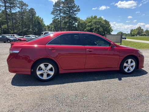 Used 2011 Toyota Camry SE w/ SE/XLE Extra-Value Pkg FWD image 14