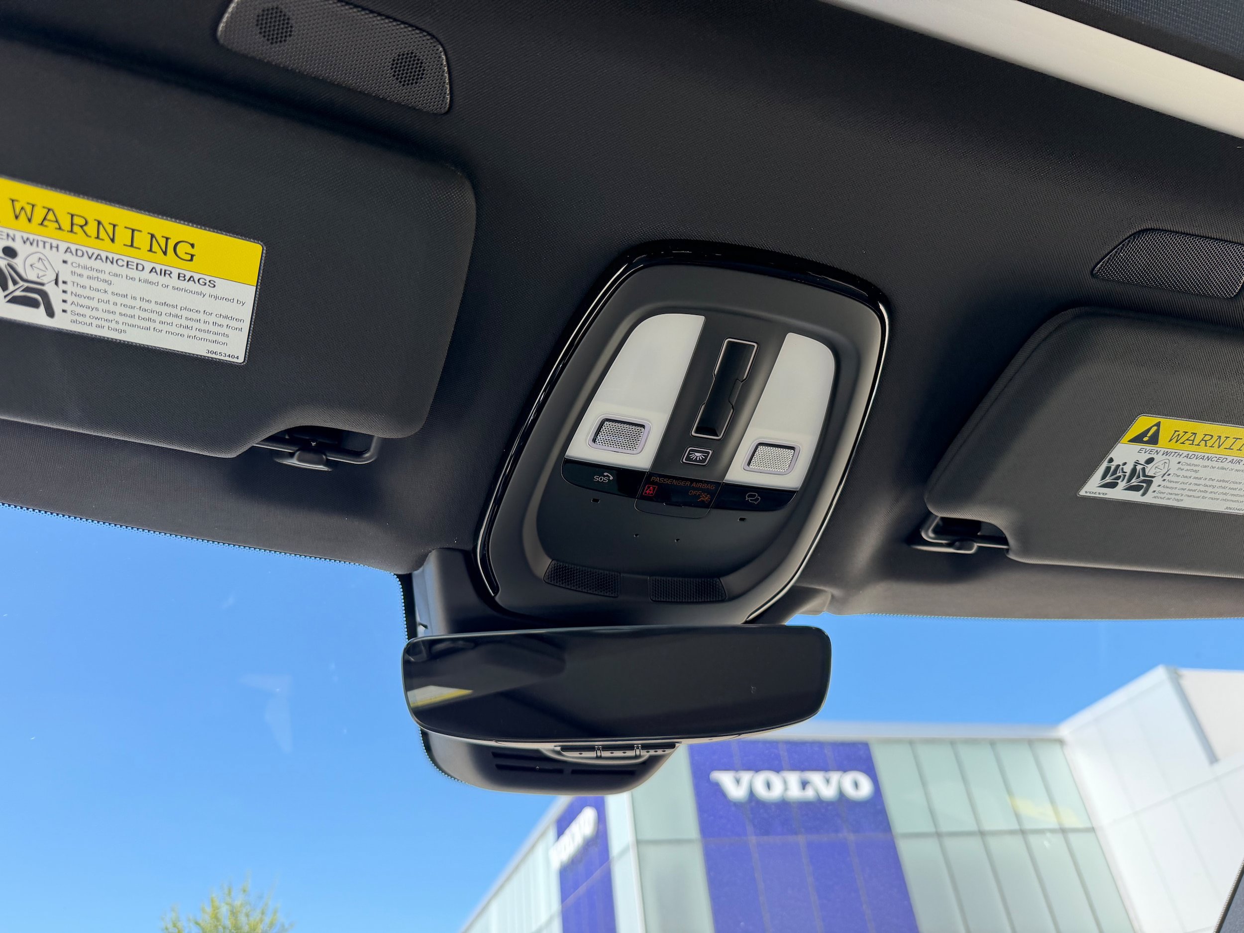 New 2026 Volvo XC90 T8 Plus w/ Protection Package Premier AWD/4WD image 17