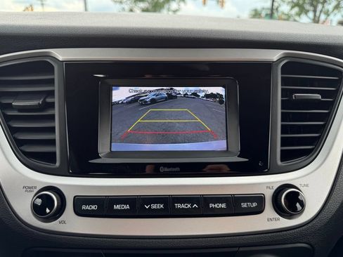 Used 2022 Hyundai Accent SE FWD image 42