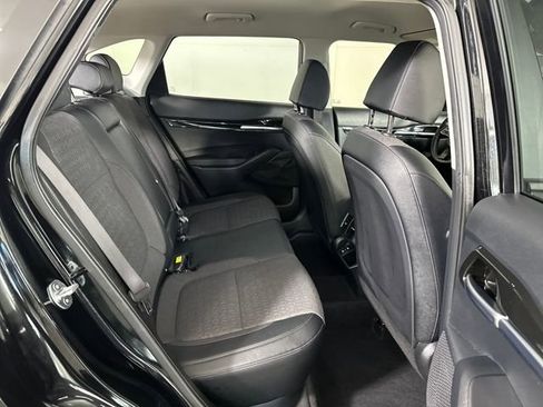 Used 2025 Kia Seltos S image 27