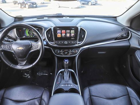 Used 2018 Chevrolet Volt Premier w/ Driver Confidence Package FWD image 12
