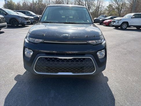 Used 2020 Kia Soul LX image 2