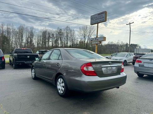 Used 2002 Toyota Camry LE image 7