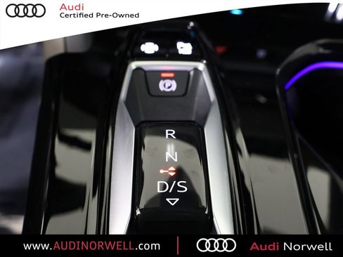 Certified 2025 Audi Q5 Premium w/ Convenience Package AWD/4WD image 4
