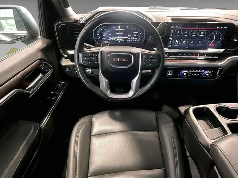 Used 2024 GMC Sierra 1500 SLT image 18