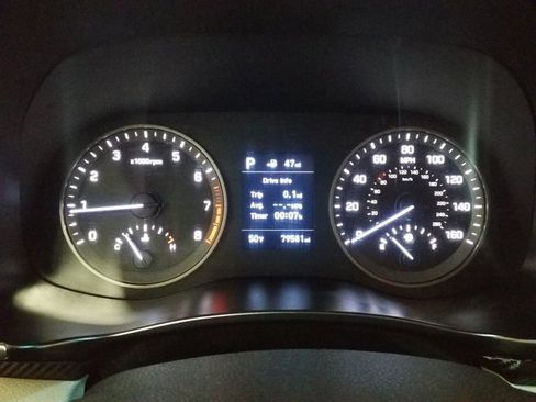 Used 2020 Hyundai Tucson SE image 11