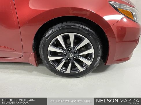 Used 2016 Nissan Altima 2.5 SL w/ 2.5 Technology w/LED Package image 10