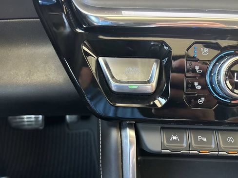 Certified 2024 GMC Sierra 1500 Denali Ultimate AWD/4WD image 17