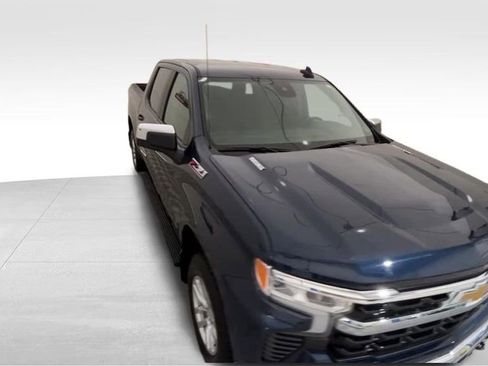 Used 2023 Chevrolet Silverado 1500 LT image 14