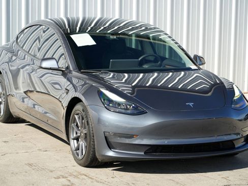 Used 2022 Tesla Model 3 image 51
