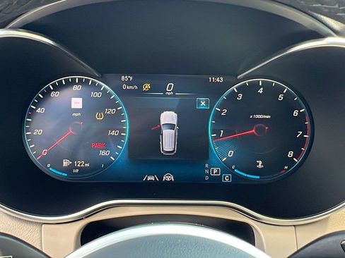 Used 2022 Mercedes-Benz GLC 300 4MATIC image 30