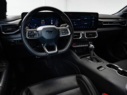 Used 2024 Ford Mustang GT Premium RWD image 4
