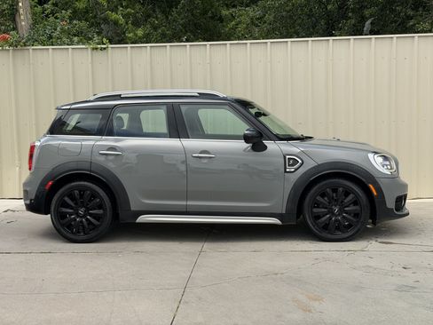 Used 2019 MINI Cooper Countryman S w/ Premium Package FWD image 4