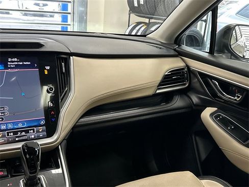 Used 2020 Subaru Outback Limited image 27