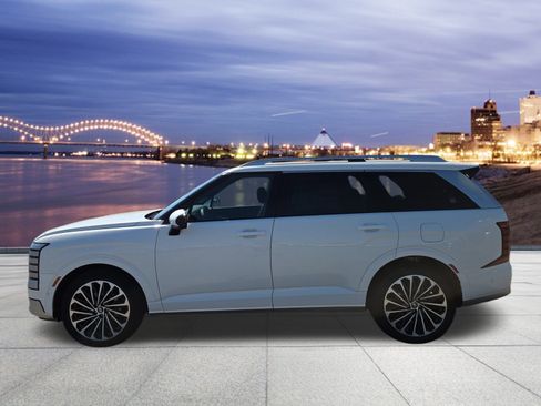 New 2026 Hyundai Palisade Calligraphy FWD image 2