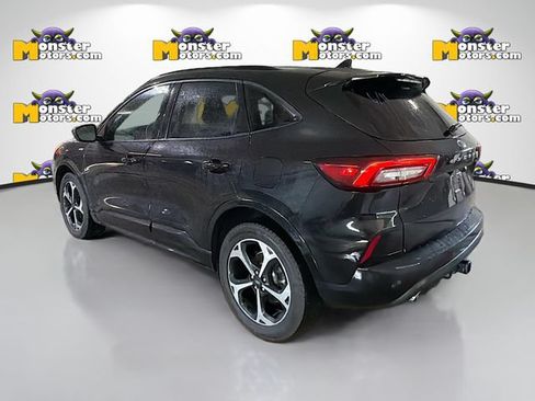 Used 2023 Ford Escape ST-Line Select w/ Tech Pack #1 AWD/4WD image 6