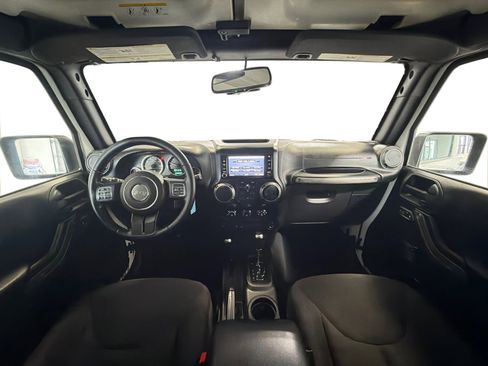 Used 2016 Jeep Wrangler Unlimited Sport w/ Quick Order Package 24S AWD/4WD image 16