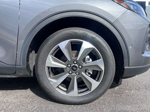 Used 2024 Ford Escape Platinum w/ Premium Technology Package image 17