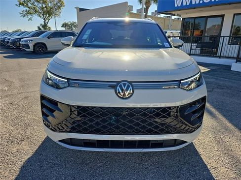 New 2026 Volkswagen Tiguan SEL R-Line image 2