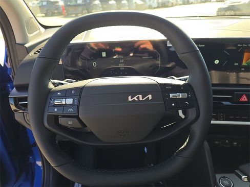 New 2026 Kia Sportage SX image 34