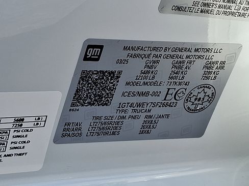 Used 2025 GMC Sierra 3500 Denali image 29