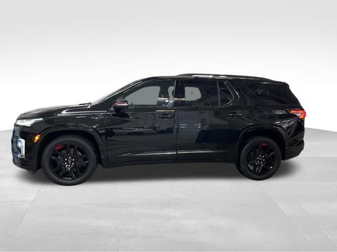 Used 2023 Chevrolet Traverse Premier w/ Redline Edition FWD image 2