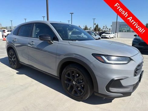 Used 2025 Honda HR-V Sport image 1