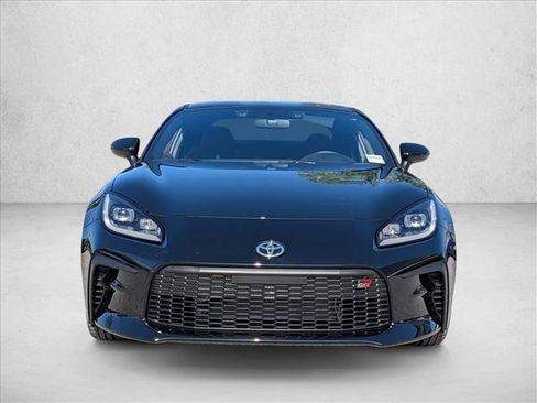 Used 2026 Toyota GR86 Premium RWD image 2