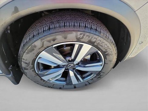 Used 2023 Nissan Rogue SL w/ SL Premium Package FWD image 10