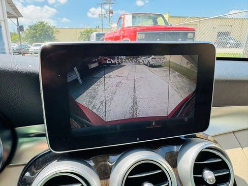 Used 2018 Mercedes-Benz C 300 Sedan w/ Multimedia Package image 23