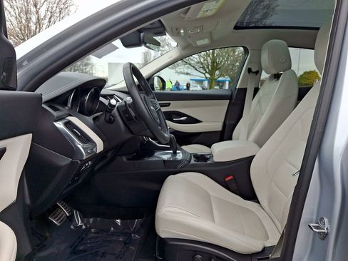 Used 2020 Jaguar E-PACE R-Dynamic SE AWD/4WD image 13