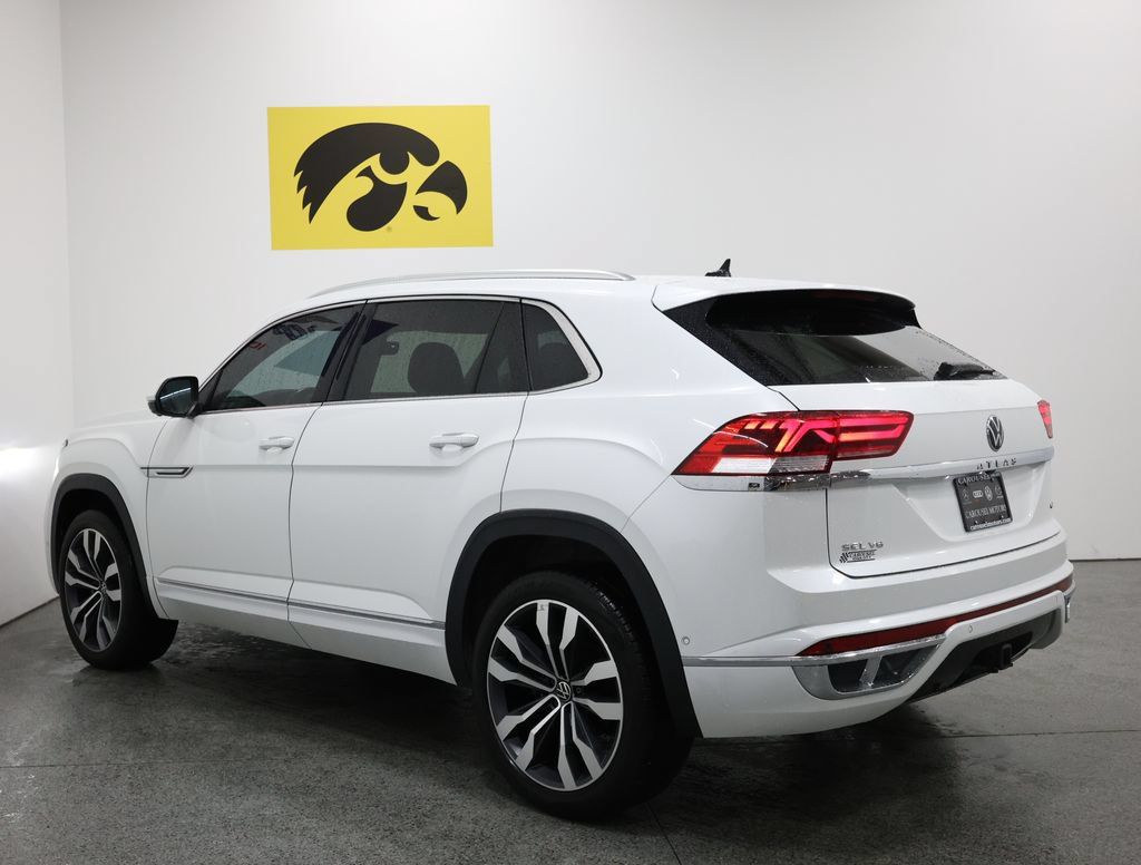 Used 2023 Volkswagen Atlas Cross Sport SEL Premium R-Line AWD/4WD image 9