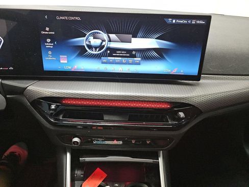 Used 2025 BMW 430i xDrive w/ Parking Assistance Package AWD/4WD image 17