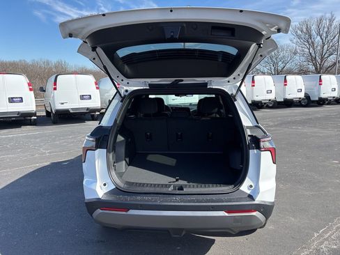 New 2026 Chevrolet Equinox LT image 37