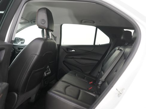 Used 2021 Chevrolet Equinox Premier AWD/4WD image 18