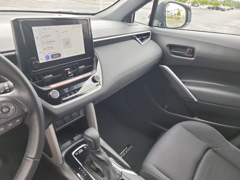 Used 2025 Toyota Corolla Cross AWD Hybrid image 21