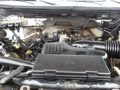 Used 2010 Ford F150 XL image 24