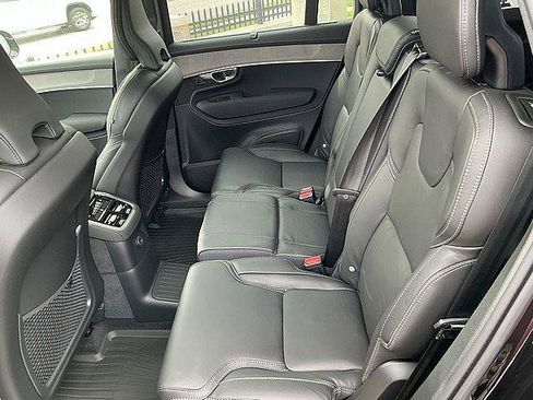 New 2026 Volvo XC90 T8 Ultra w/ Protection Package Premier AWD/4WD image 14