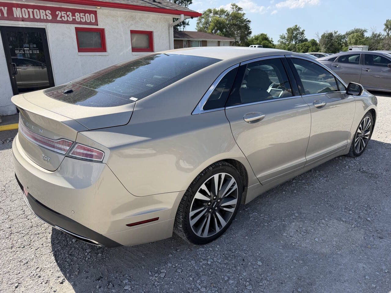 Used 2017 Lincoln MKZ Reserve w/ Climate Package FWD image 3