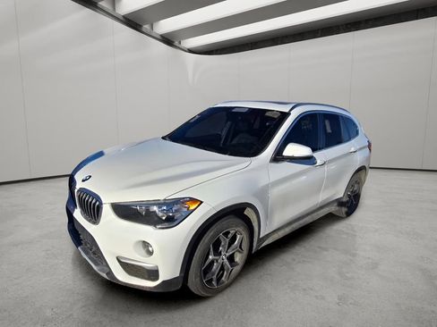 Used 2019 BMW X1 xDrive28i w/ Convenience Package image 2