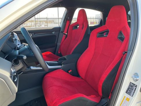 Used 2025 Honda Civic Type R image 24