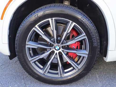 Used 2025 BMW X5 sDrive40i w/ M Sport Package image 41