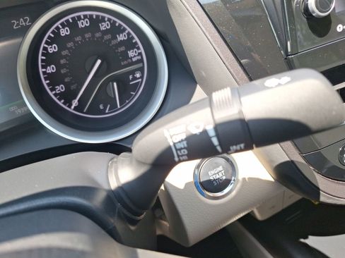 Used 2024 Toyota Camry XLE FWD image 22