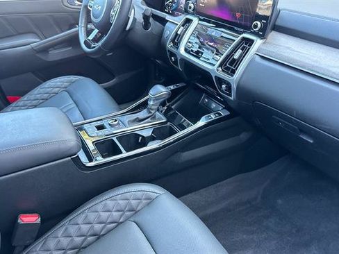 Used 2023 Kia Sorento SX Prestige AWD/4WD image 17