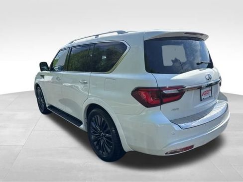 Used 2023 INFINITI QX80 Premium Select w/ All-Season Package image 4