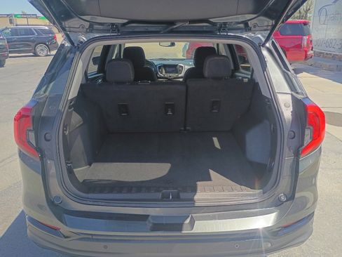 Used 2021 GMC Terrain SLE w/ Driver Convenience Package AWD/4WD image 13