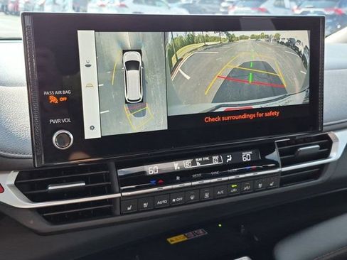 Certified 2025 Toyota Sienna Platinum AWD/4WD image 14